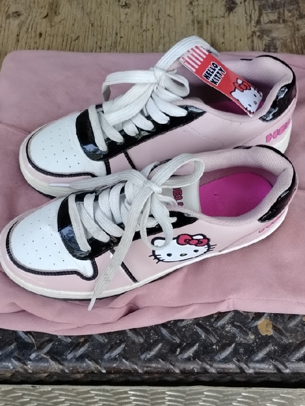 Hello Kitty Kids Pink and White Sneakers